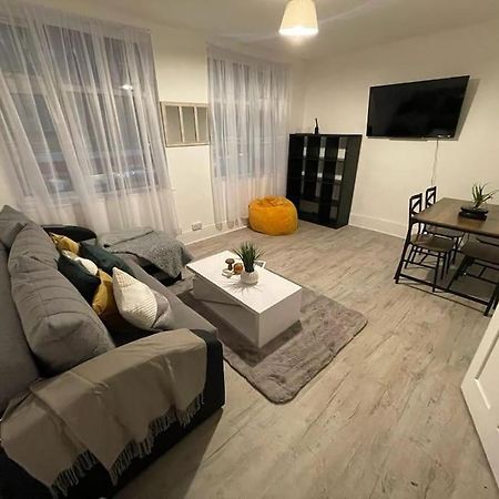 Beautiful 2 Bedroom On Tower Bridge ロンドン エクステリア 写真