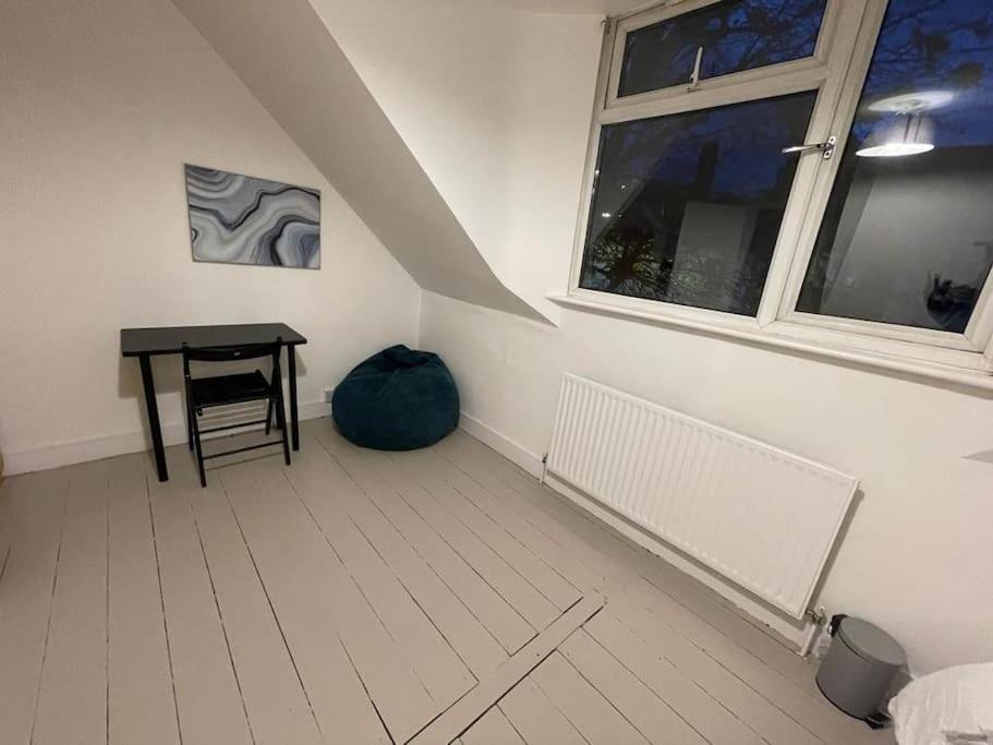 Beautiful 2 Bedroom On Tower Bridge ロンドン エクステリア 写真