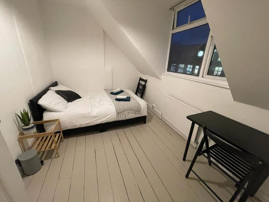 Beautiful 2 Bedroom On Tower Bridge ロンドン エクステリア 写真